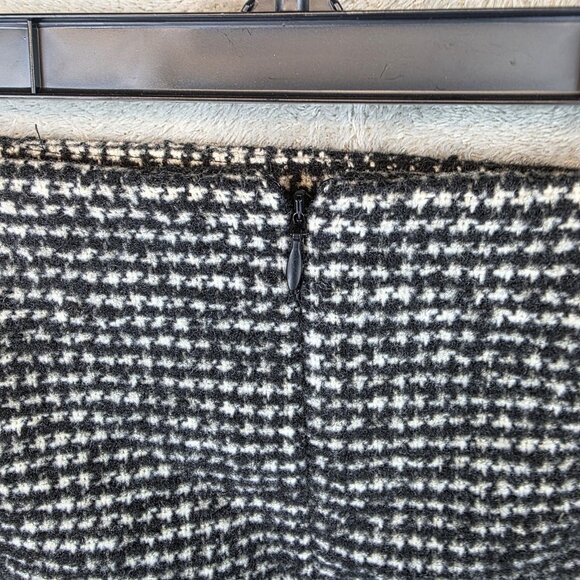 Uniqlo Skirt Womens 10 Black White Tweed Wool Blend Boucle Mini Lined Zip Back - Picture 6 of 8